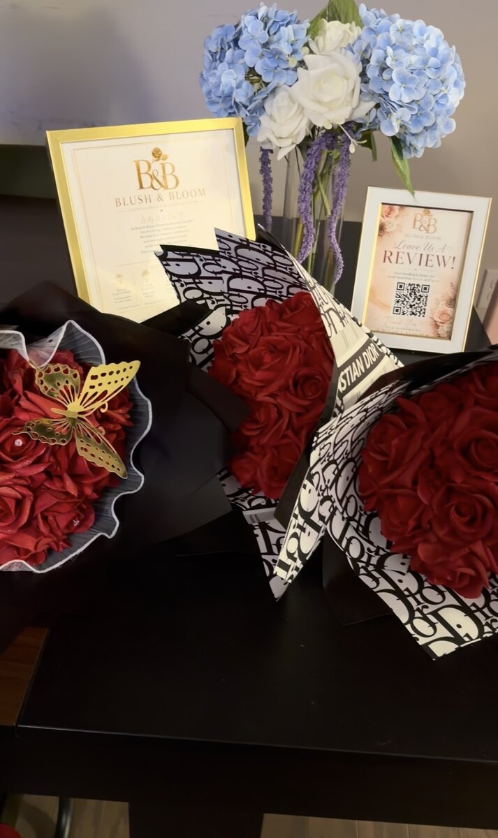 Luxury red rose bouquet collection